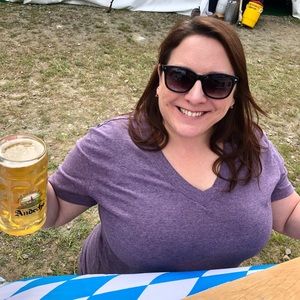 Meet your Posher, Lauren